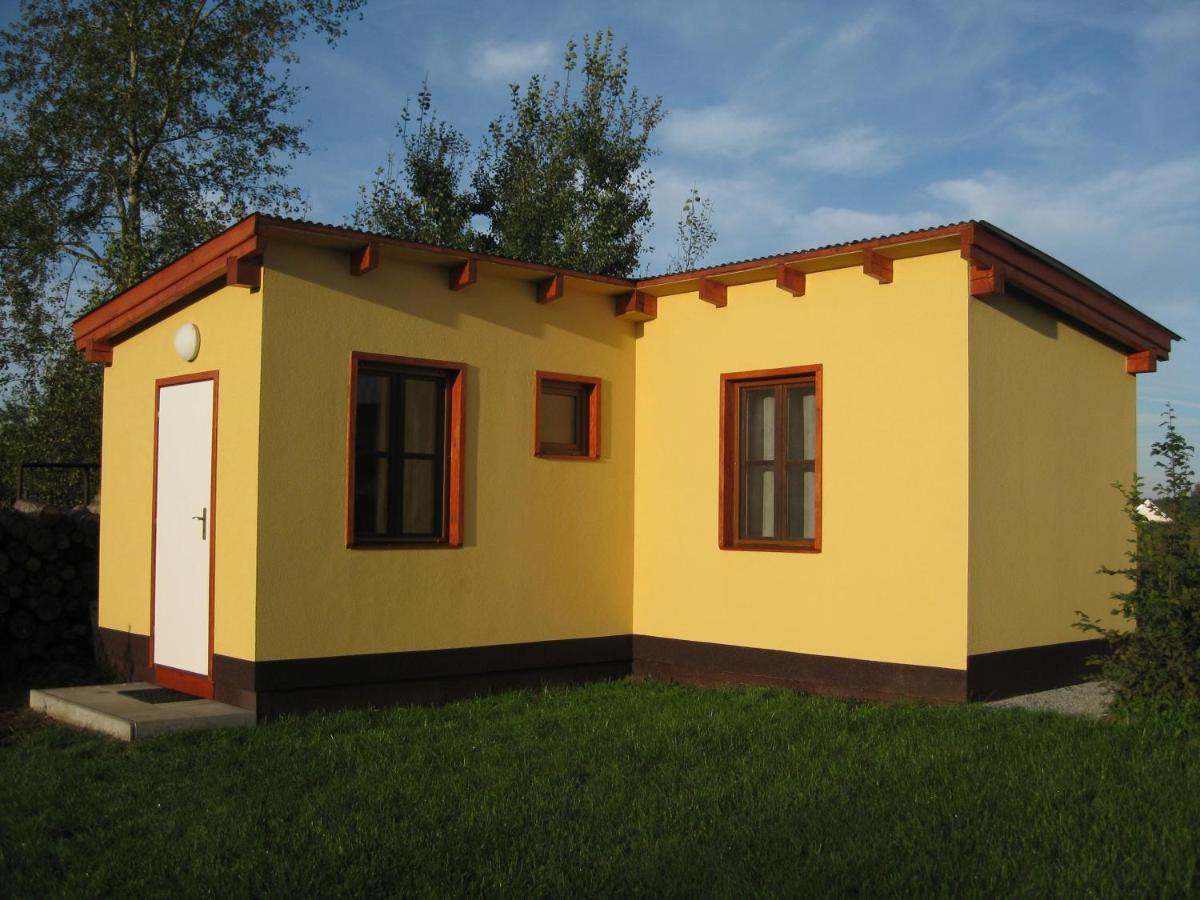 Apartmány včelka Hranice u Novych Hradu Esterno foto